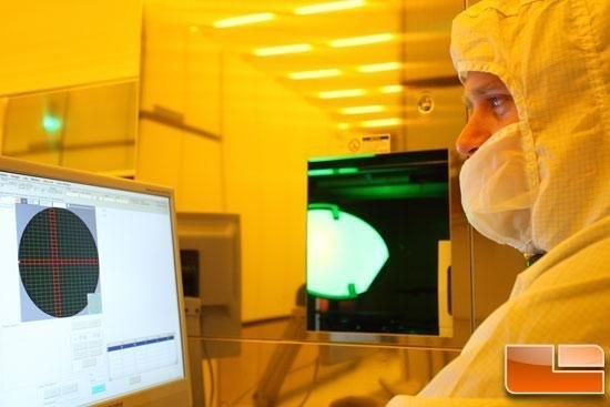 揭秘Intel CPU制造工廠 生物安全級別的防污染技術與網絡防護體系